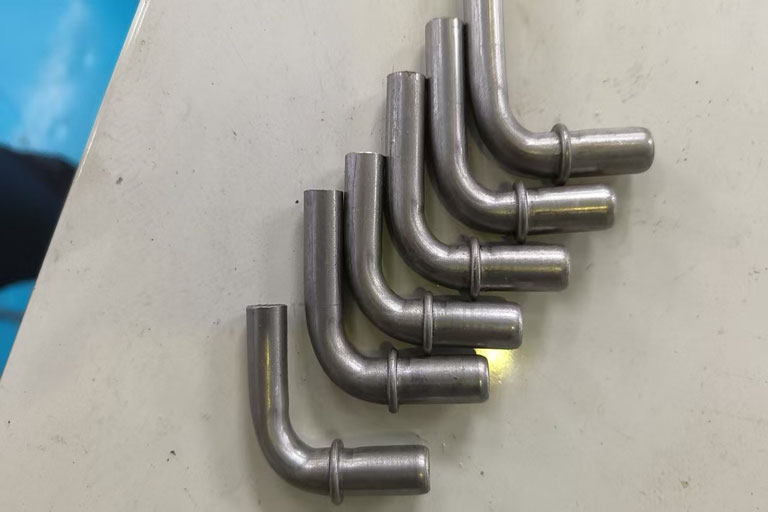 automatic pipe bender